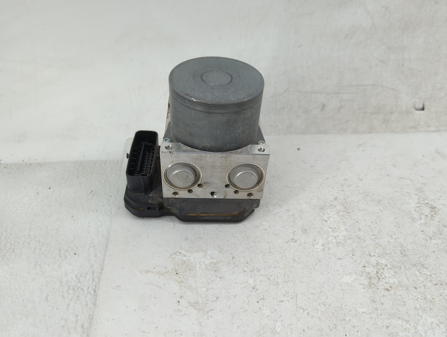 2016-2018 Toyota Rav4 ABS Pump Control Module Replacement P/N:89541-0R110 116040-43150 Fits Fits 2016 2017 2018 OEM Used Aut