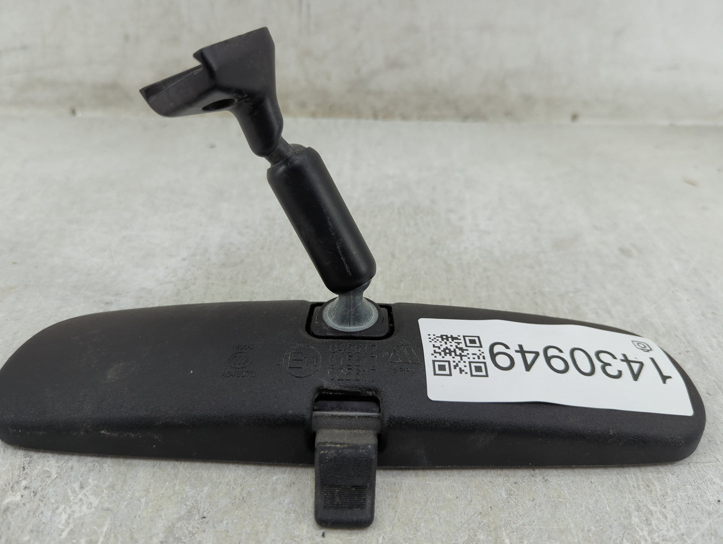 2016-2022 Toyota Rav4 Interior Rear View Mirror Replacement OEM P/N:E11046617 E11015617 Fits OEM Used Auto Parts - Oemusedau