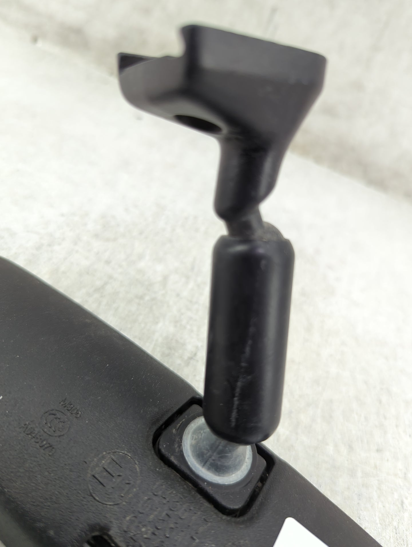 2016-2022 Toyota Rav4 Interior Rear View Mirror Replacement OEM P/N:E11046617 E11015617 Fits OEM Used Auto Parts - Oemusedau