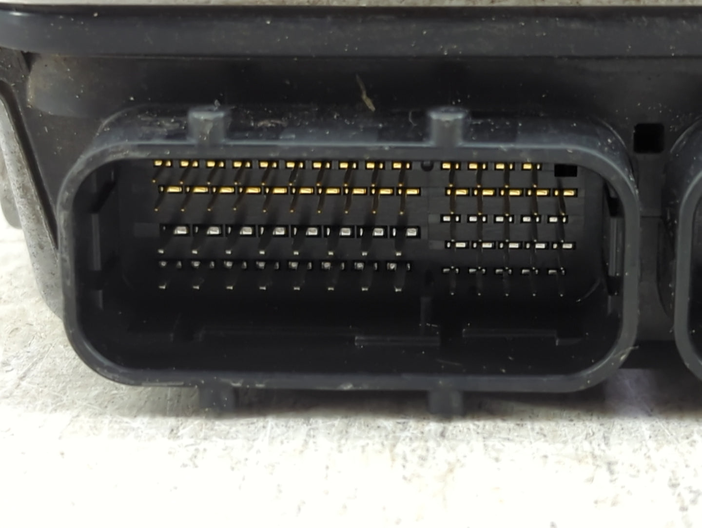 2016-2018 Toyota Rav4 PCM Engine Control Computer ECU ECM PCU OEM P/N:89661-42V91 Fits Fits 2016 2017 2018 OEM Used Auto Par