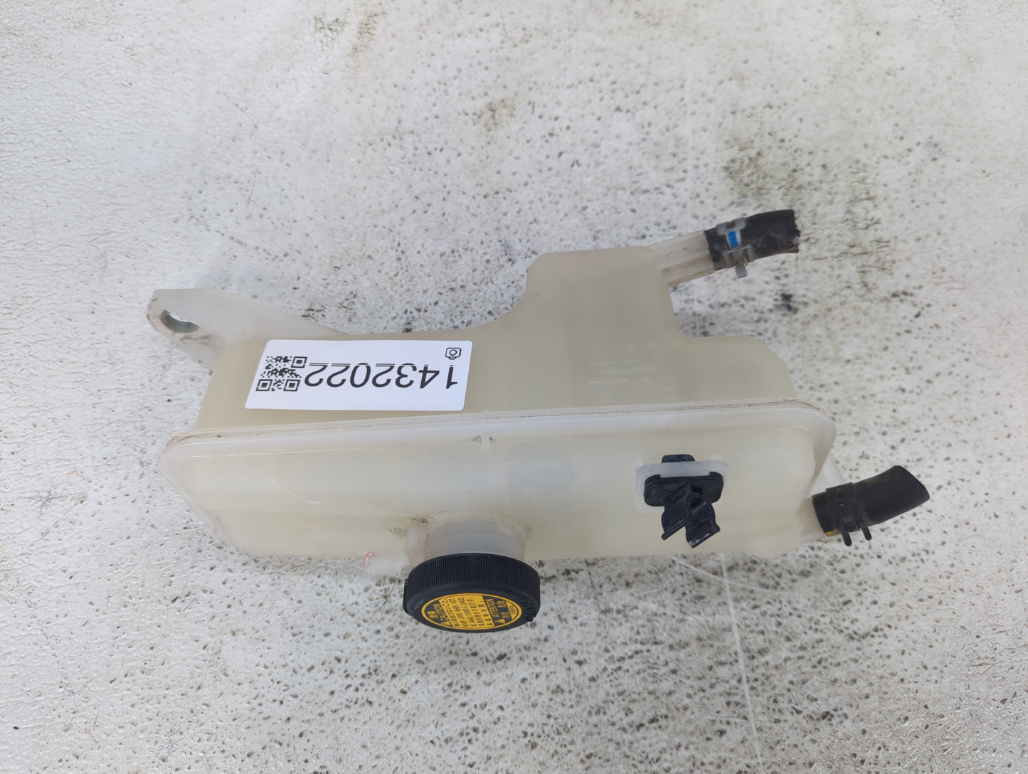 2006-2018 Toyota Rav4 Radiator Coolant Overflow Expansion Tank Bottle 1432022 - Oemusedautoparts1.com