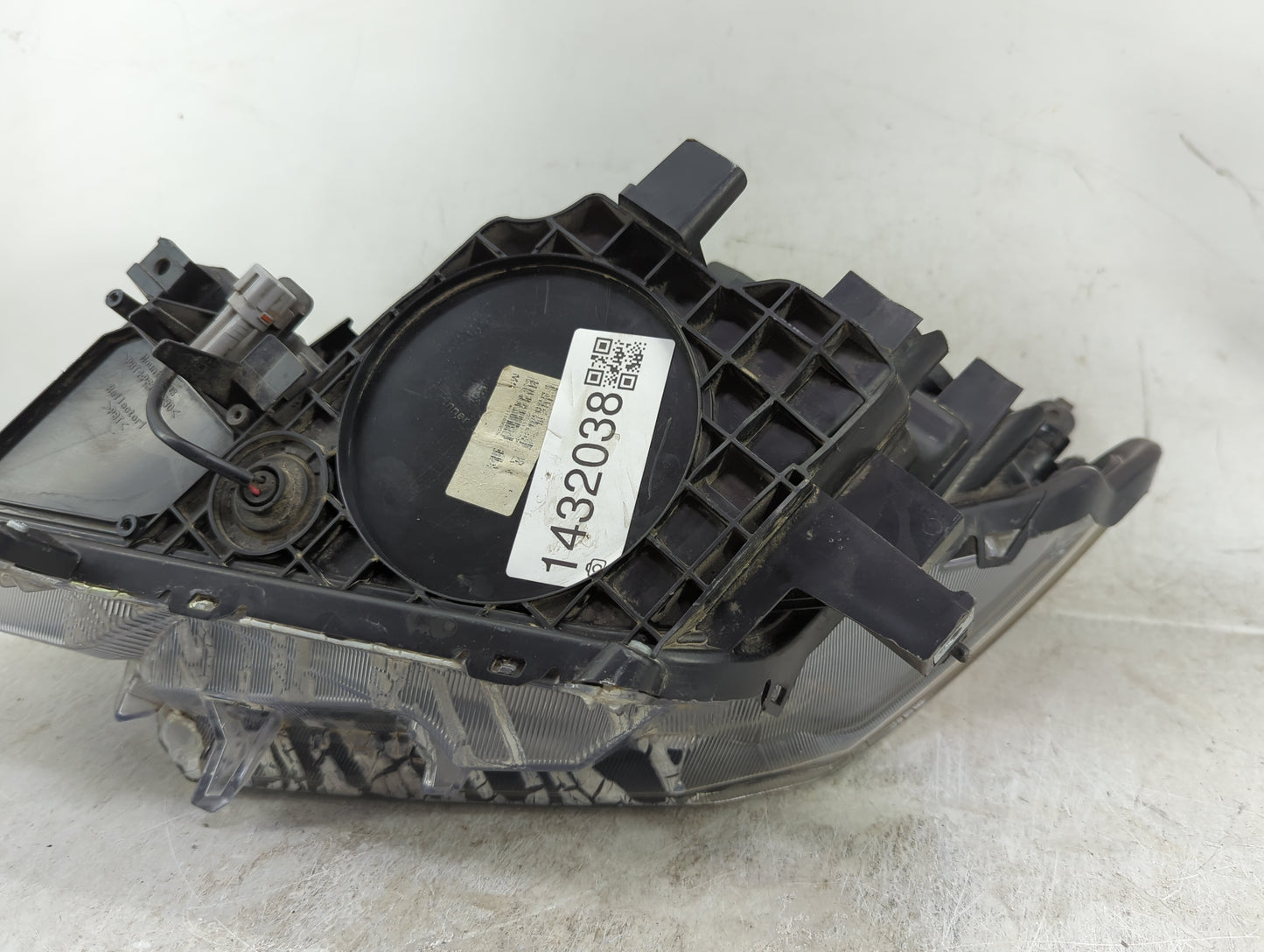 2016-2018 Toyota Rav4 Passenger Right Oem Head Light Headlight Lamp - Oemusedautoparts1.com
