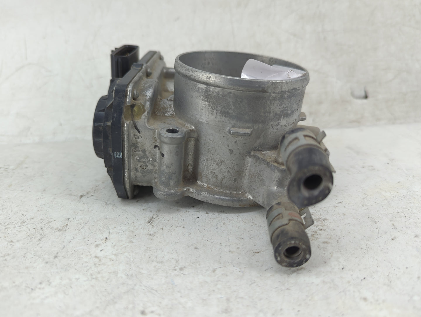 2009-2018 Toyota Rav4 Throttle Body P/N:22030-0V010 Fits Fits 2009 2010 2011 2012 2013 2014 2015 2016 2017 2018 2019 OEM Use