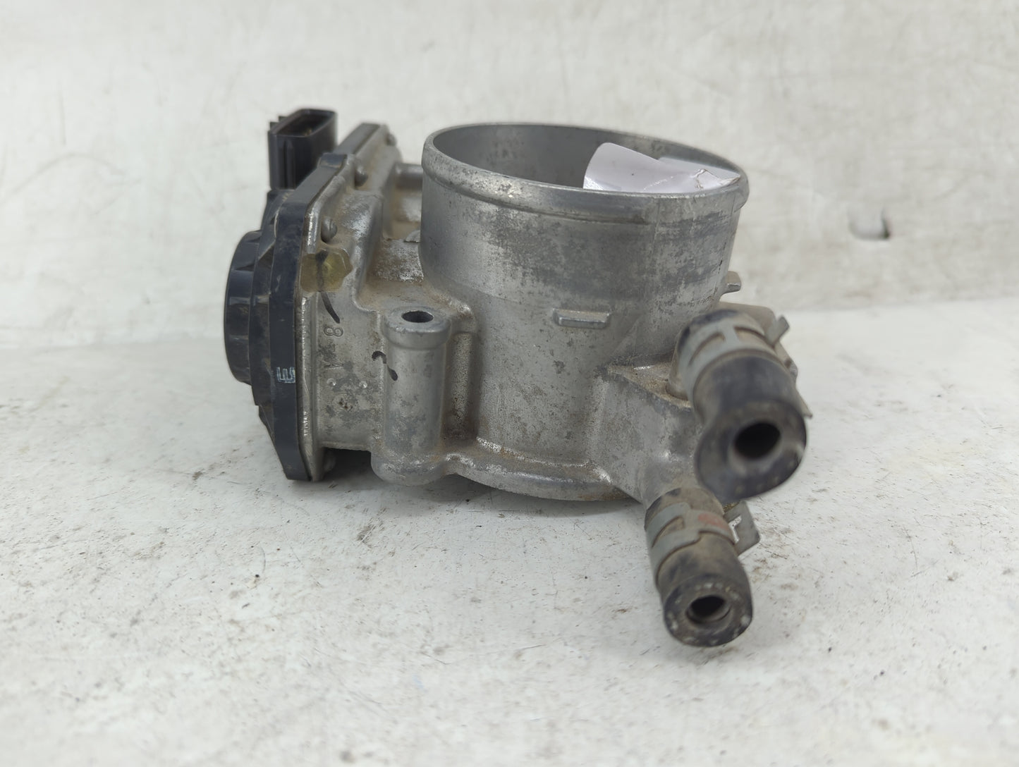 2009-2018 Toyota Rav4 Throttle Body P/N:22030-0V010 Fits Fits 2009 2010 2011 2012 2013 2014 2015 2016 2017 2018 2019 OEM Use