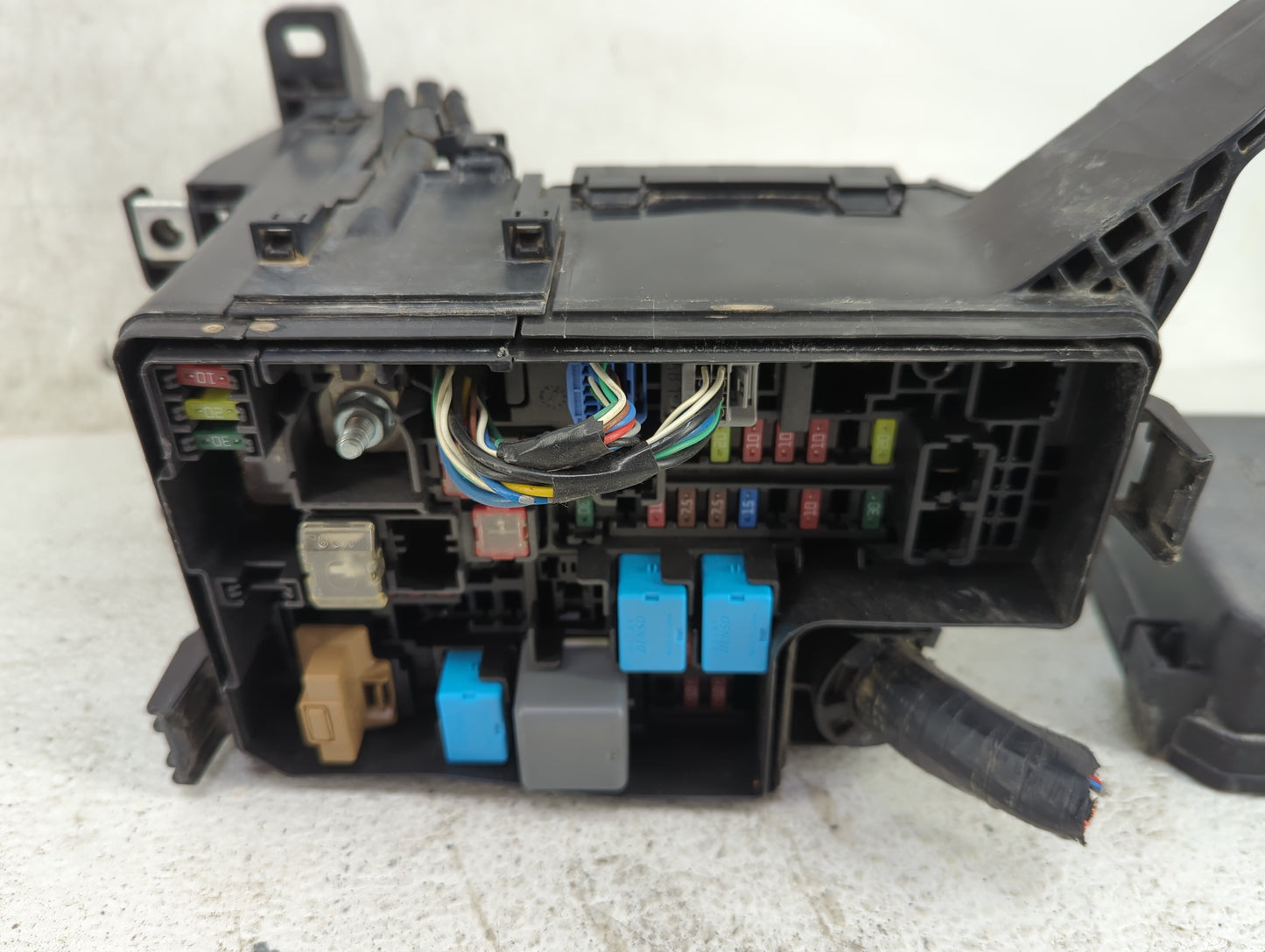 2013-2018 Toyota Rav4 Fusebox Fuse Box Panel Relay Module P/N:82662-42410 Fits Fits 2013 2014 2015 2016 2017 2018 2019 2020 