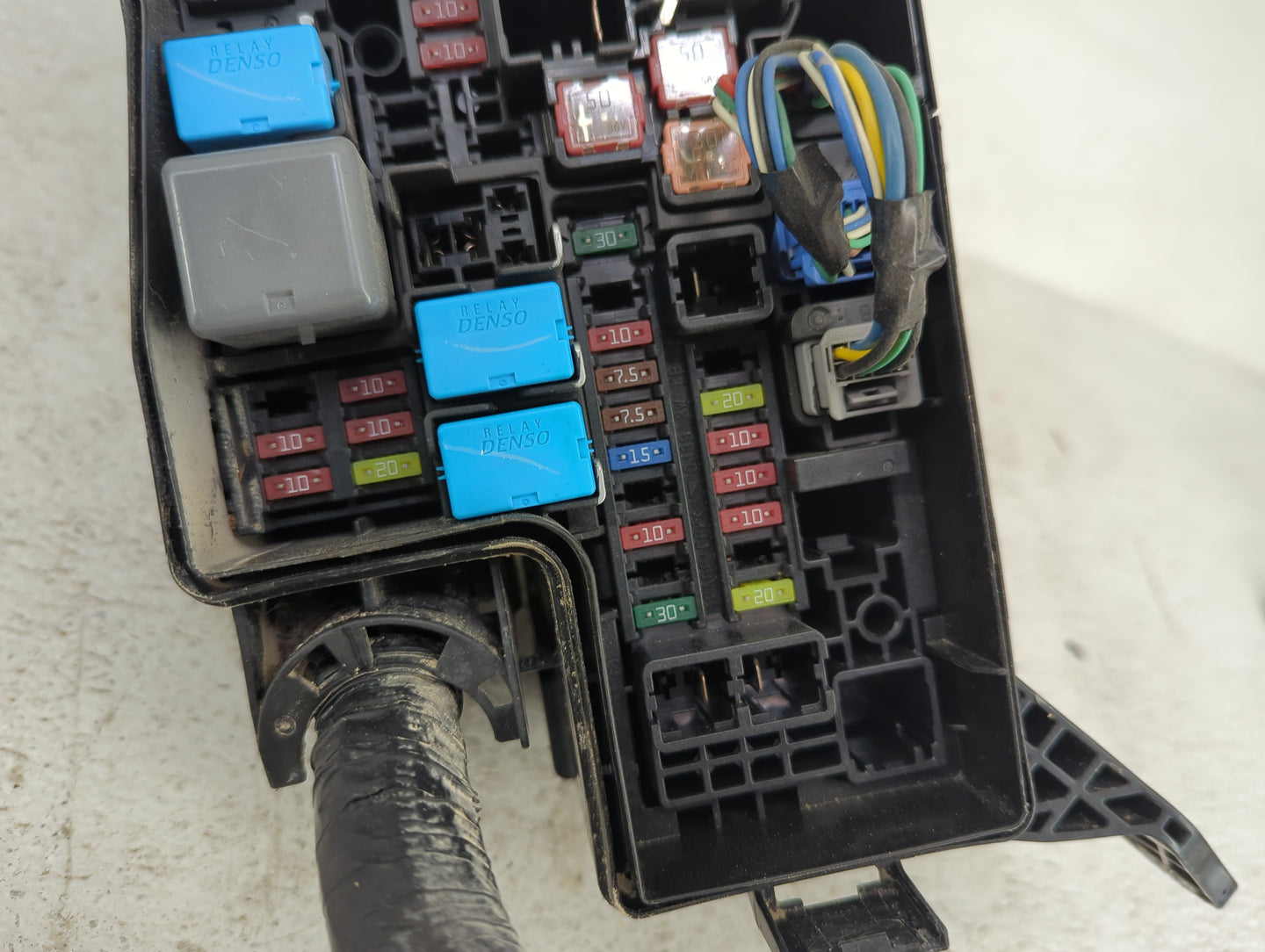 2013-2018 Toyota Rav4 Fusebox Fuse Box Panel Relay Module Fits Fits 2013 2014 2015 2016 2017 2018 2019 2020 2021 OEM Used Au