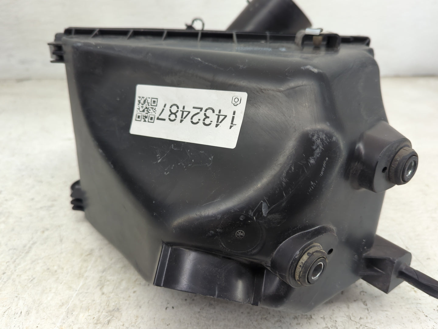 2013-2018 Toyota Rav4 Air Cleaner Intake-duct Hose Tube - Oemusedautoparts1.com