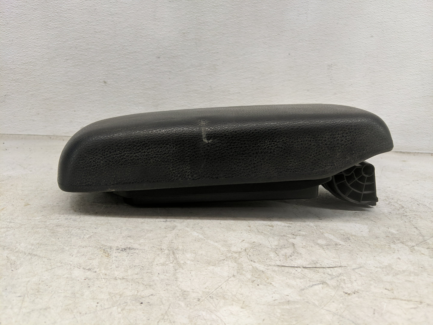 2016 Toyota Rav4 Center Console Armrest Cover Lid Fits OEM Used Auto Parts - Oemusedautoparts1.com