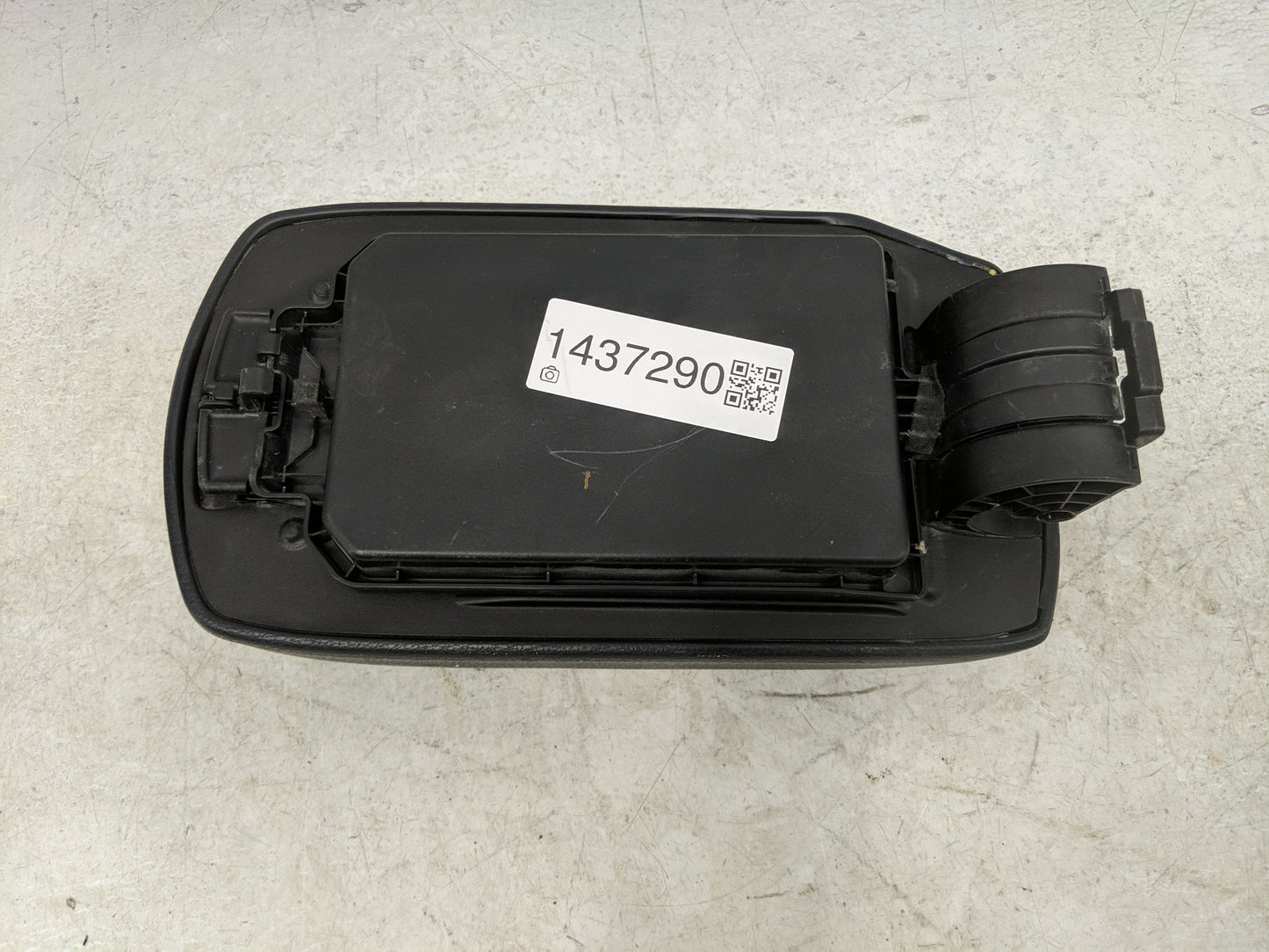 2016 Toyota Rav4 Center Console Armrest Cover Lid Fits OEM Used Auto Parts - Oemusedautoparts1.com