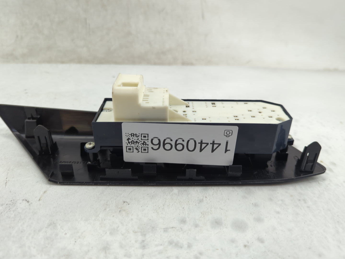 2013-2018 Toyota Rav4 Master Power Window Switch Replacement Driver Side Left Fits OEM Used Auto Parts - Oemusedautoparts1.c
