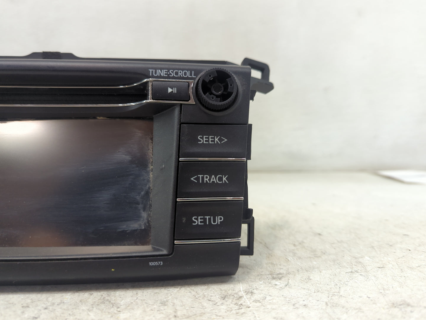 2016-2018 Toyota Rav4 Radio AM FM Cd Player Receiver Replacement P/N:86140-42110 138000-9880B101 Fits Fits 2016 2017 2018 OE