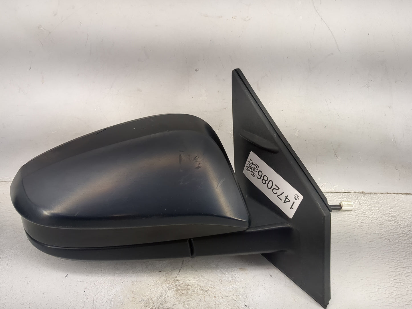 2016-2018 Toyota Rav4 Passenger Side View Mirror - Right Door Mirror OEM Used - Oemusedautoparts1.com