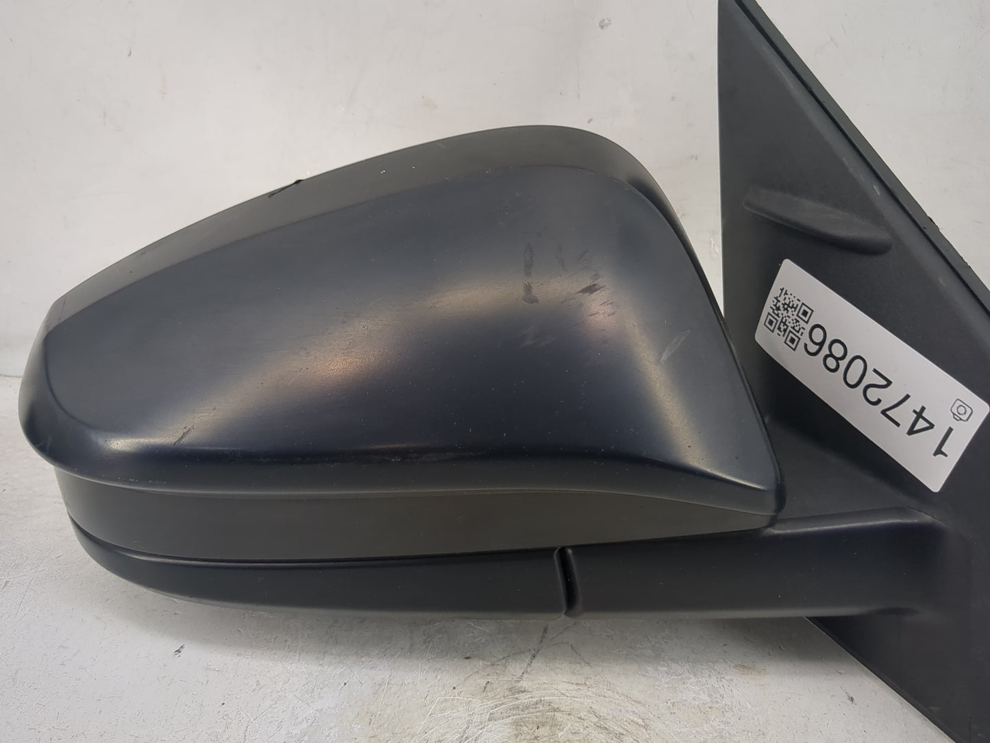 2016-2018 Toyota Rav4 Passenger Side View Mirror - Right Door Mirror OEM Used - Oemusedautoparts1.com