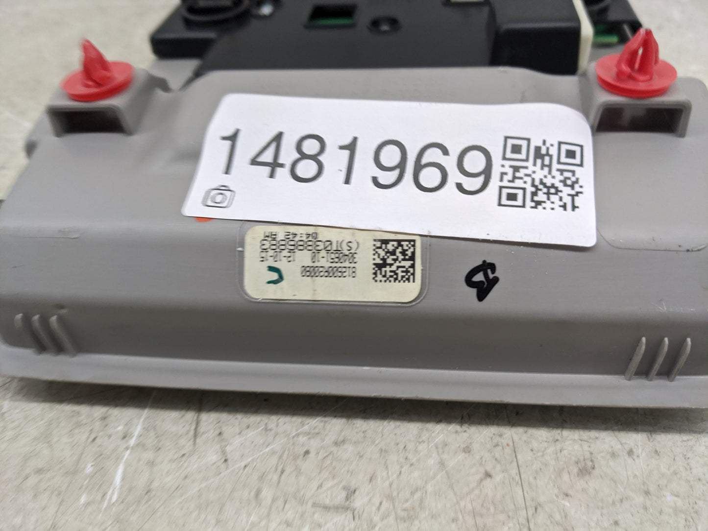 2016-2018 Toyota Rav4 Overhead Roof Console Gray - Oemusedautoparts1.com