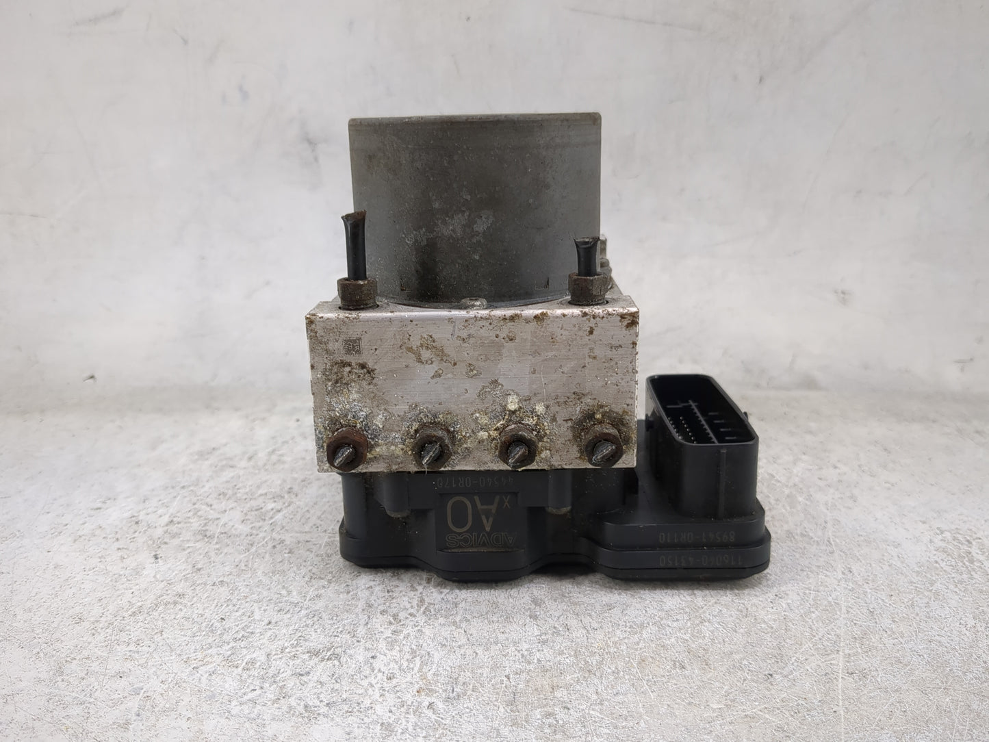 2016-2018 Toyota Rav4 ABS Pump Control Module Replacement P/N:44540-0R170 89541-0R110, 133000-51150 Fits Fits 2016 2017 2018