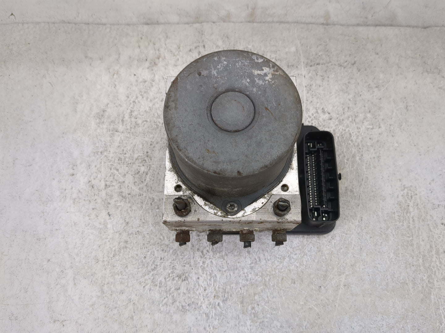 2016-2018 Toyota Rav4 ABS Pump Control Module Replacement P/N:44540-0R170 89541-0R110, 133000-51150 Fits Fits 2016 2017 2018