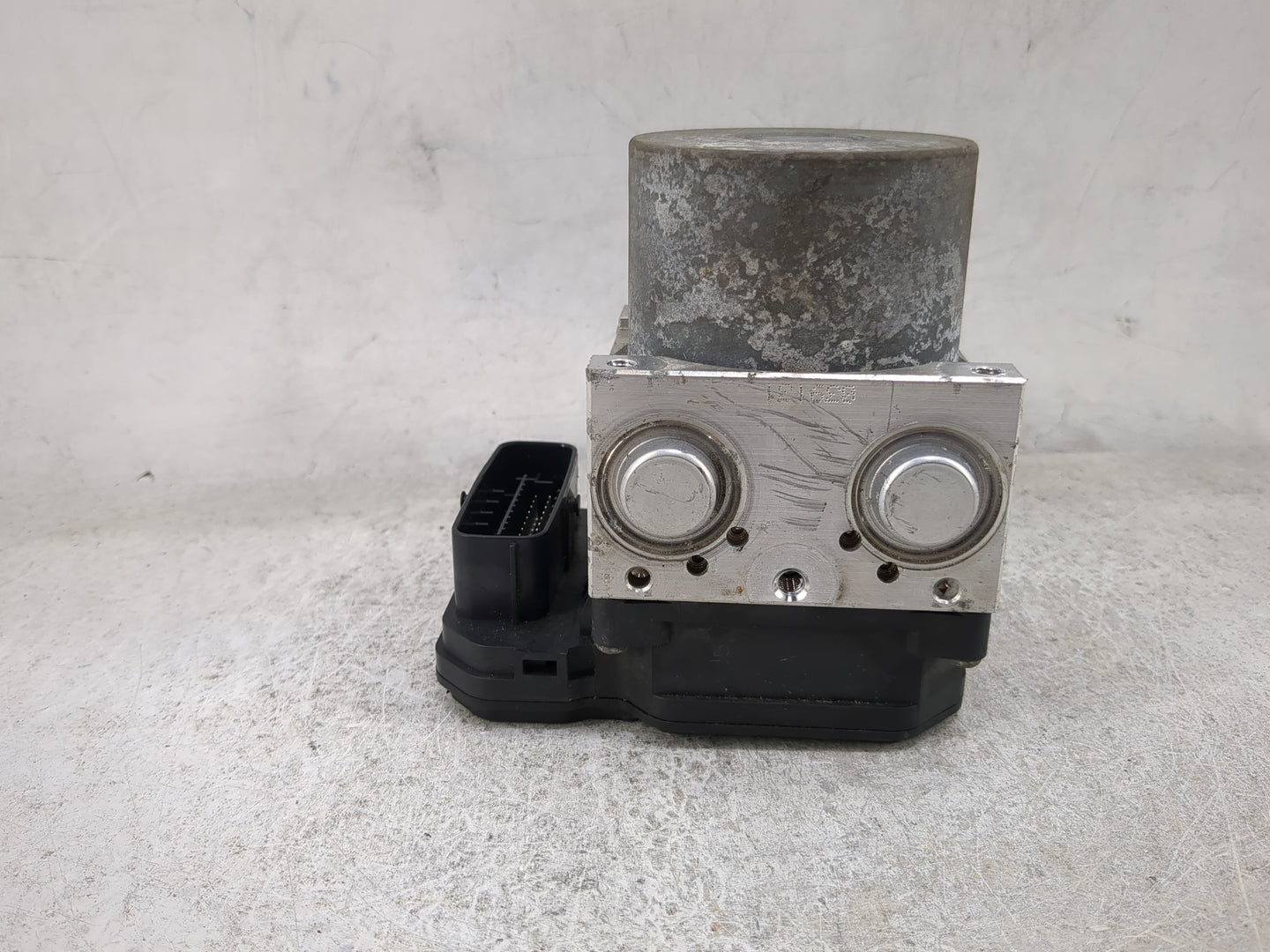 2016-2018 Toyota Rav4 ABS Pump Control Module Replacement P/N:44540-0R170 89541-0R110, 133000-51150 Fits Fits 2016 2017 2018