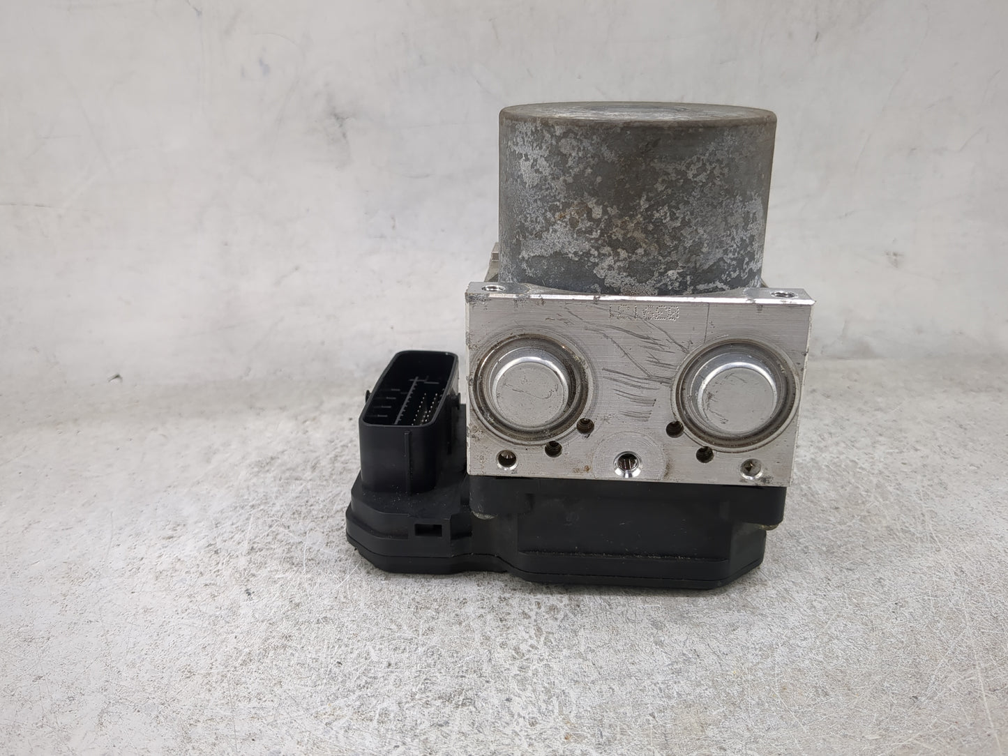 2016-2018 Toyota Rav4 ABS Pump Control Module Replacement P/N:44540-0R170 89541-0R110, 133000-51150 Fits Fits 2016 2017 2018