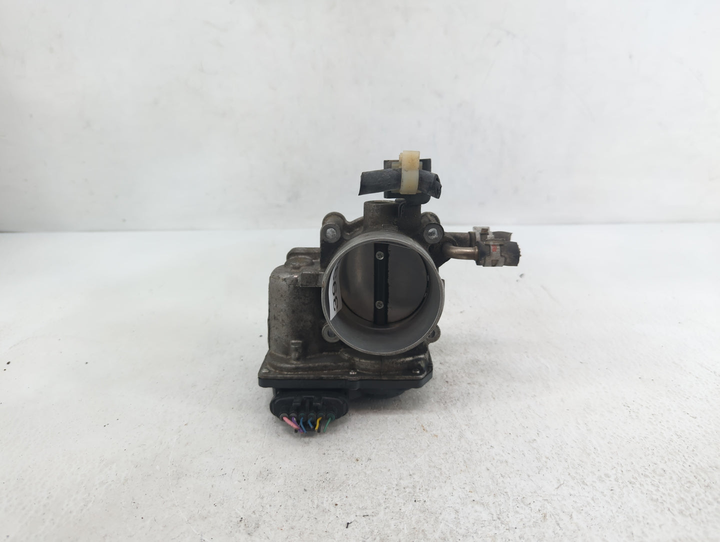 2016 Toyota Rav4 Throttle Body P/N:22030-0V010 3TA60-01 C, 3TA60-01 B, 3TA60-01 A Fits Fits 2013 2014 2015 2017 2018 2019 OE