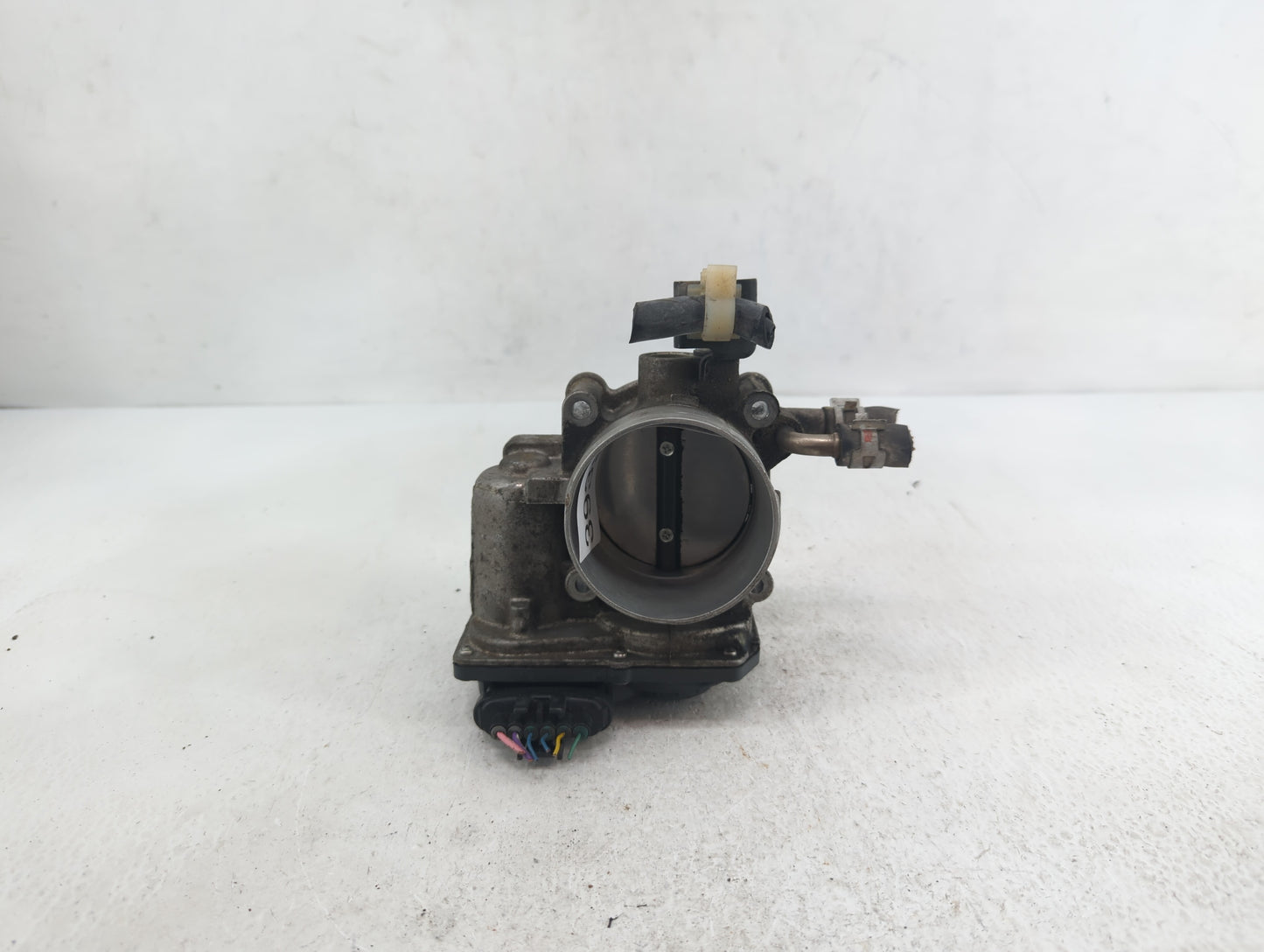 2016 Toyota Rav4 Throttle Body P/N:22030-0V010 3TA60-01 C, 3TA60-01 B, 3TA60-01 A Fits Fits 2013 2014 2015 2017 2018 2019 OE