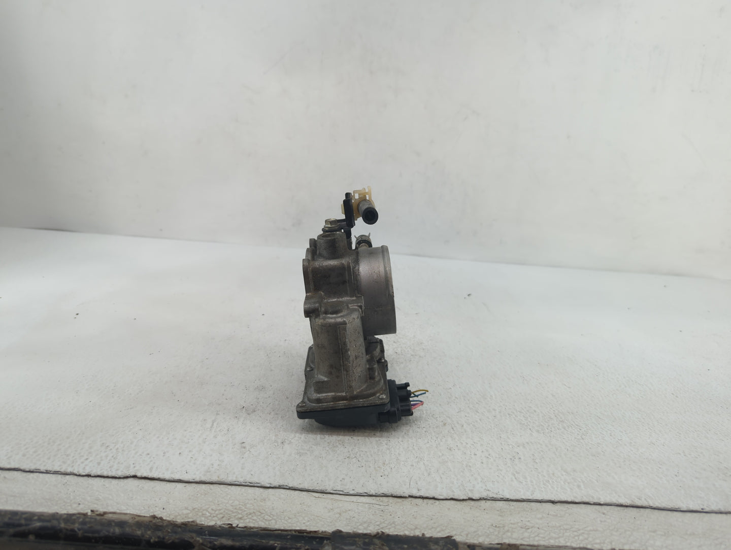 2016 Toyota Rav4 Throttle Body P/N:22030-0V010 3TA60-01 C, 3TA60-01 B, 3TA60-01 A Fits Fits 2013 2014 2015 2017 2018 2019 OE