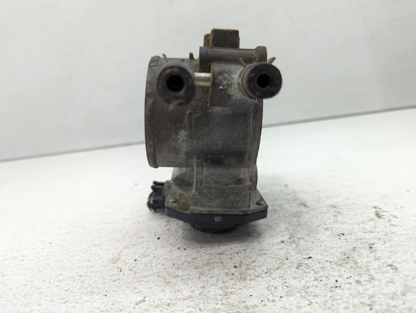 2009-2018 Toyota Rav4 Throttle Body P/N:22030-0V010 Fits Fits 2009 2010 2011 2012 2013 2014 2015 2016 2017 2018 2019 OEM Use