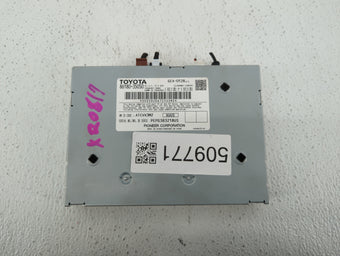 compare product 2016-2018 Toyota Rav4 Radio AM FM Cd Player Receiver Replacement P/N:86180-35050 86100-42243 Fits OEM Used Auto Parts