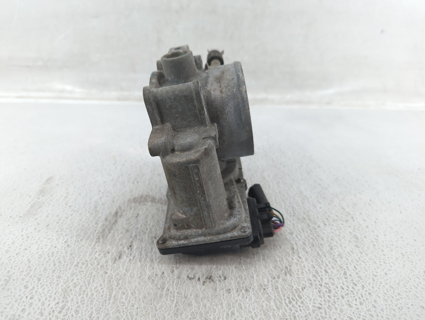 2009-2018 Toyota Rav4 Throttle Body P/N:22030-0V010 Fits Fits 2009 2010 2011 2012 2013 2014 2015 2016 2017 2018 2019 OEM Use