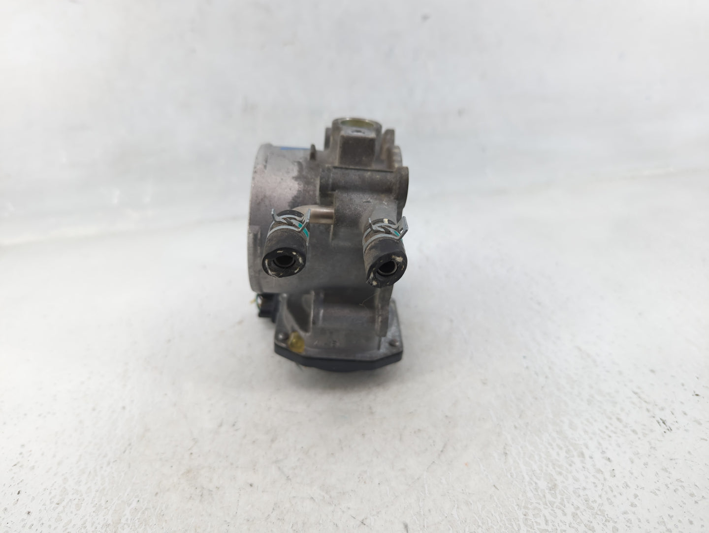 2009-2018 Toyota Rav4 Throttle Body P/N:22030-36010 Fits Fits 2009 2010 2011 2012 2013 2014 2015 2016 2017 2018 2019 OEM Use