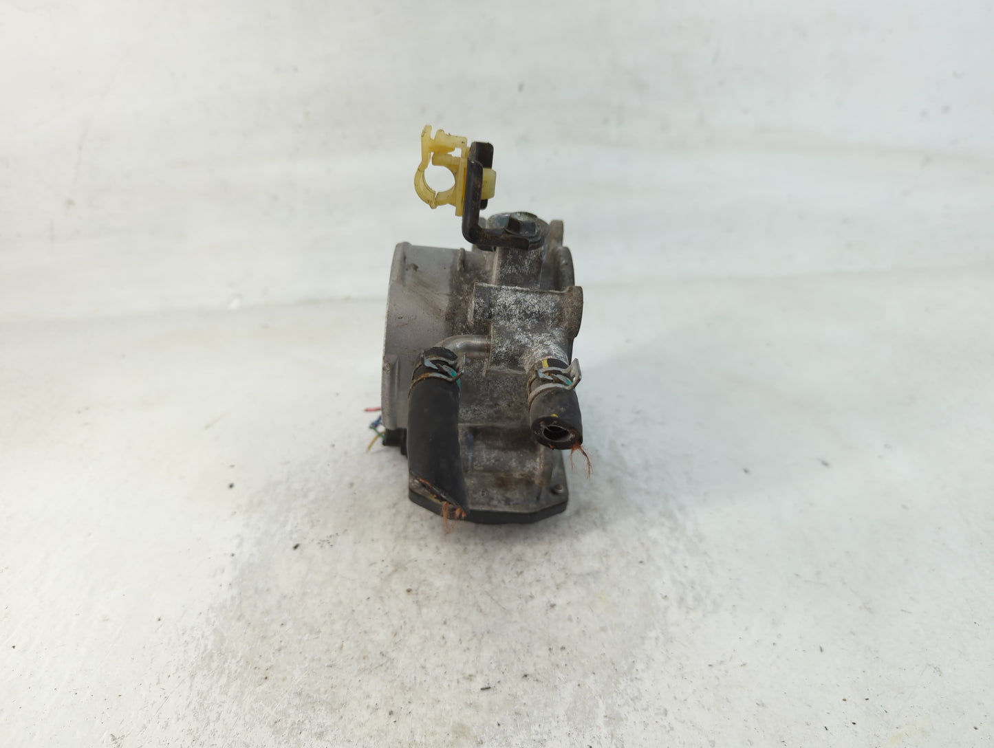 2009-2018 Toyota Rav4 Throttle Body P/N:22030-36010 Fits Fits 2009 2010 2011 2012 2013 2014 2015 2016 2017 2018 2019 OEM Use
