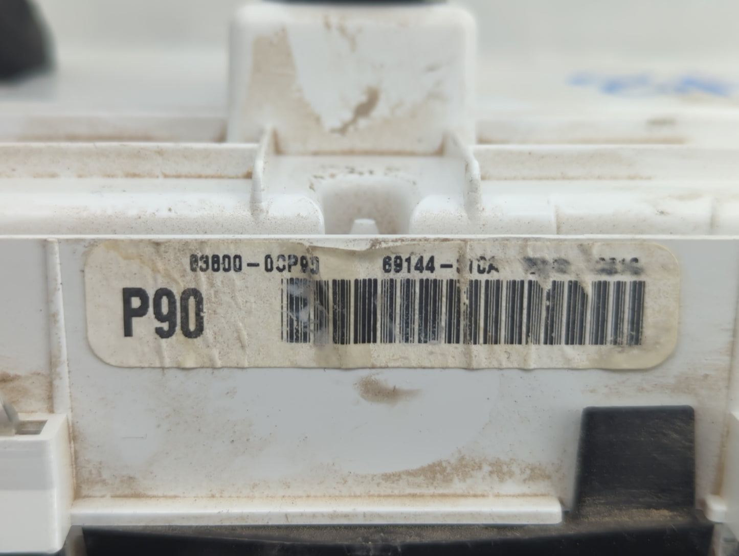 2015-2017 Toyota Sequoia Instrument Cluster Speedometer Gauges P/N:83800-00P90 Fits Fits 2015 2016 2017 OEM Used Auto Parts 