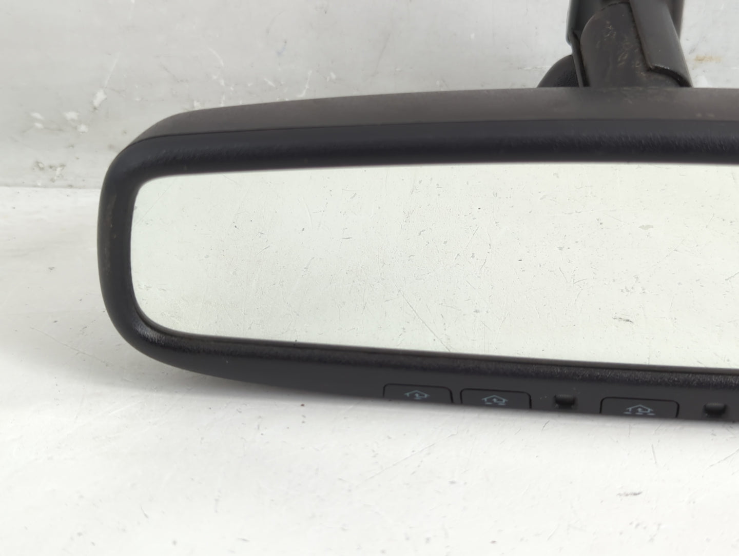 2015-2017 Toyota Sienna Interior Rear View Mirror Replacement OEM P/N:E11026378 Fits Fits 2015 2016 2017 OEM Used Auto Parts