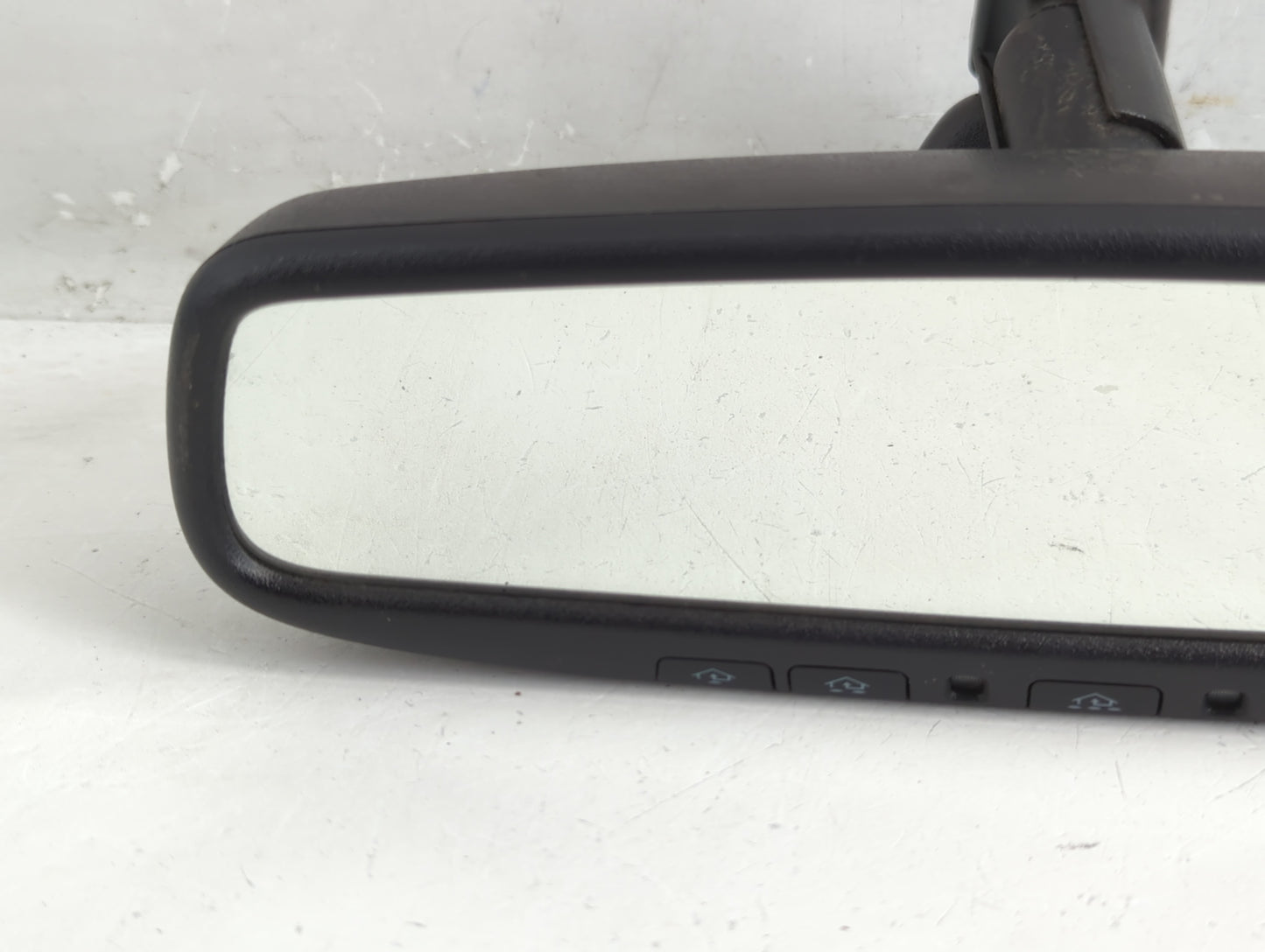2015-2017 Toyota Sienna Interior Rear View Mirror Replacement OEM P/N:E11026378 Fits Fits 2015 2016 2017 OEM Used Auto Parts