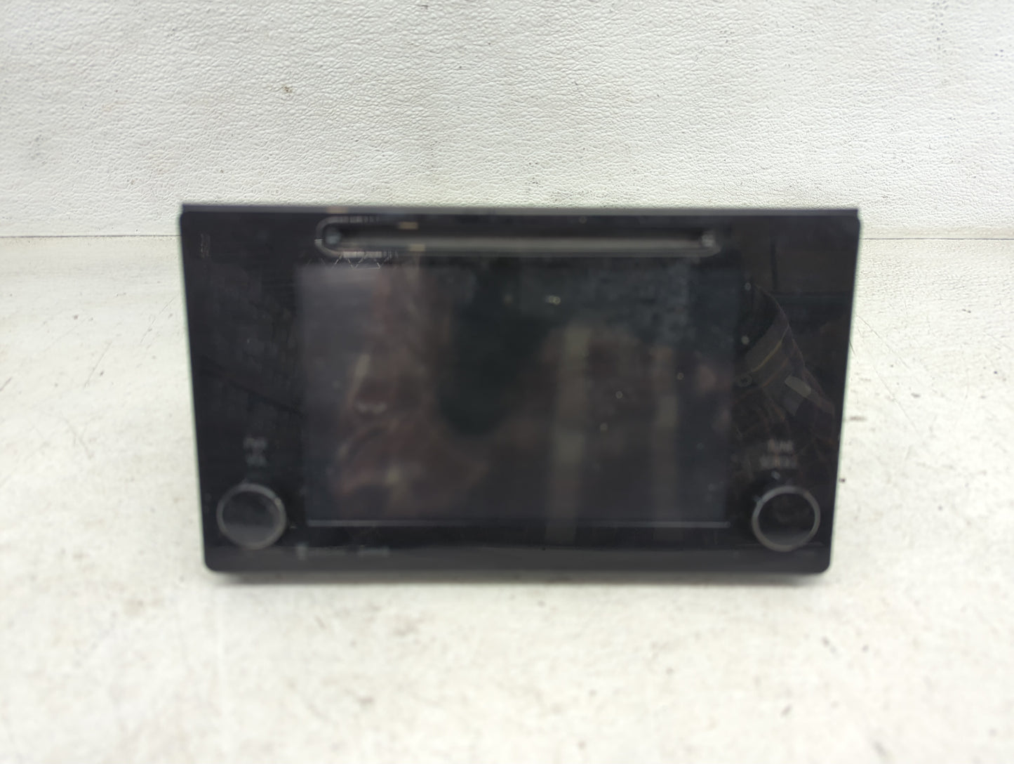 2016-2017 Toyota Sienna Radio AM FM Cd Player Receiver Replacement P/N:86140-08070 Fits Fits 2016 2017 OEM Used Auto Parts -