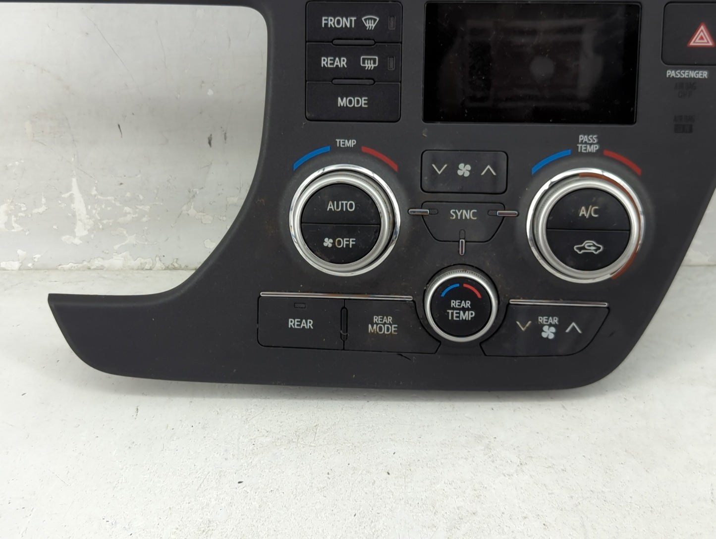 2015-2017 Toyota Sienna Climate Control Module Temperature AC/Heater Replacement P/N:55900-08200 MX237050-0345 Fits OEM Used