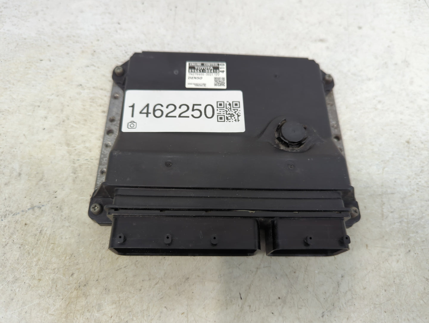 2015-2016 Toyota Sienna PCM Engine Control Computer ECU ECM PCU OEM P/N:89661-08410 TN275600-3021 Fits Fits 2015 2016 OEM Us
