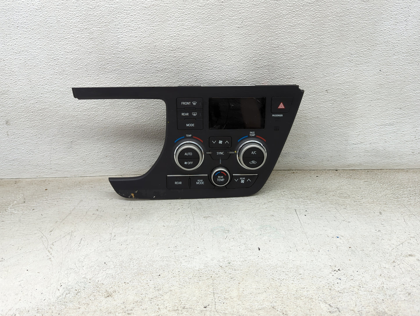 2015-2017 Toyota Sienna Climate Control Module Temperature AC/Heater Replacement P/N:MX237050-0345 Fits Fits 2015 2016 2017 