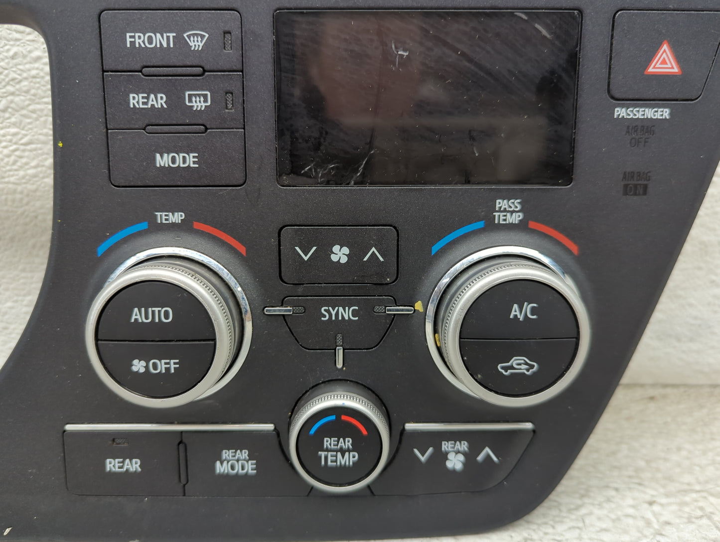 2015-2017 Toyota Sienna Climate Control Module Temperature AC/Heater Replacement P/N:MX237050-0345 Fits Fits 2015 2016 2017 