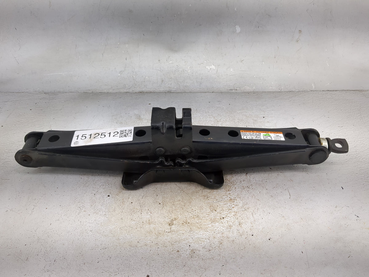 2016 Toyota Sienna Spare Scissor Car Jack Black - Oemusedautoparts1.com