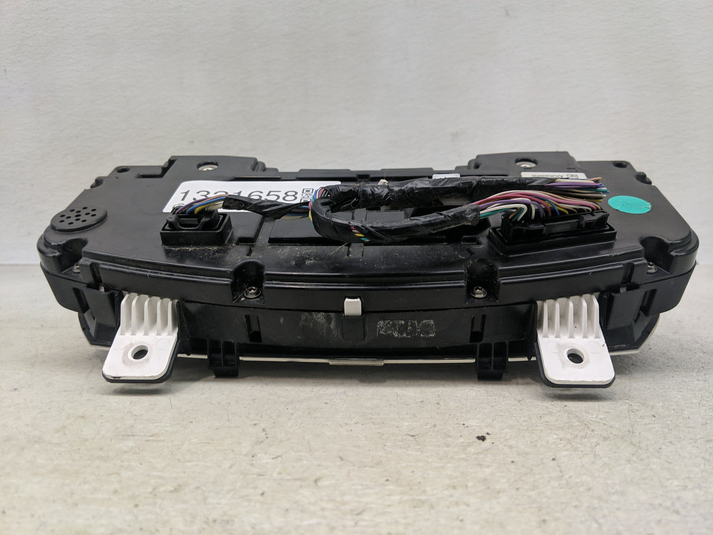 2016-2017 Toyota Tacoma Instrument Cluster Speedometer Gauges P/N:8380004K30 Fits Fits 2016 2017 OEM Used Auto Parts - Oemus