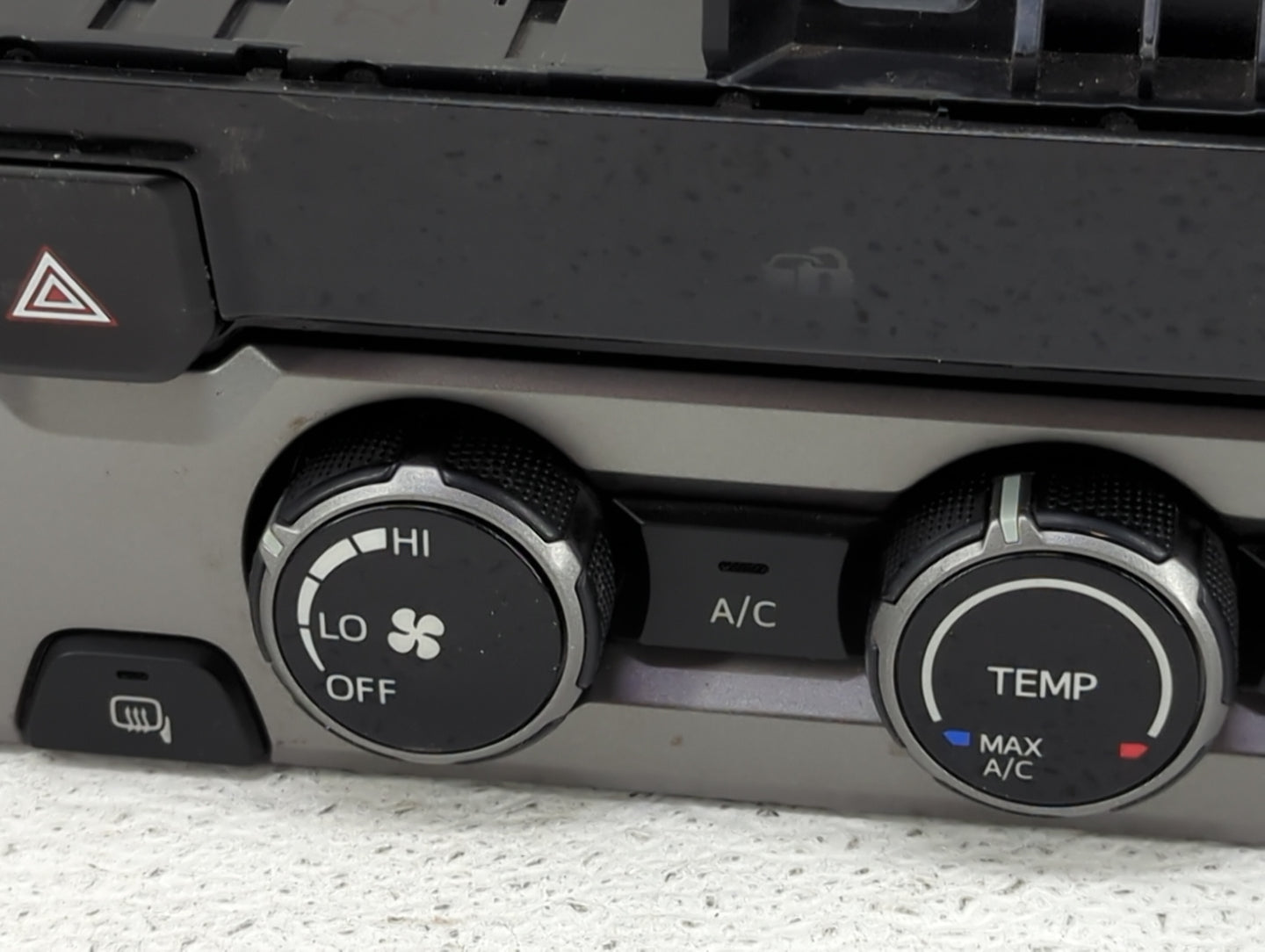 2016-2020 Toyota Tacoma Climate Control Module Temperature AC/Heater Replacement P/N:75H595 Fits Fits 2016 2017 2018 2019 20
