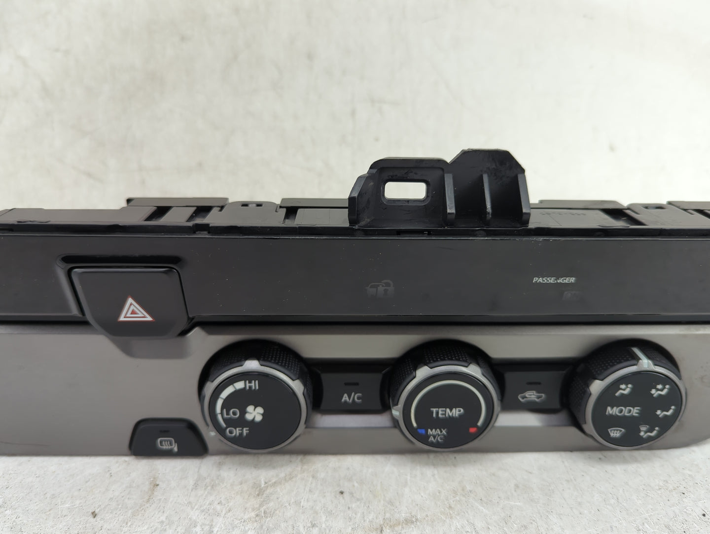 2016 Toyota Tacoma Climate Control Module Temperature AC/Heater Replacement P/N:75H595 Fits OEM Used Auto Parts - Oemusedaut