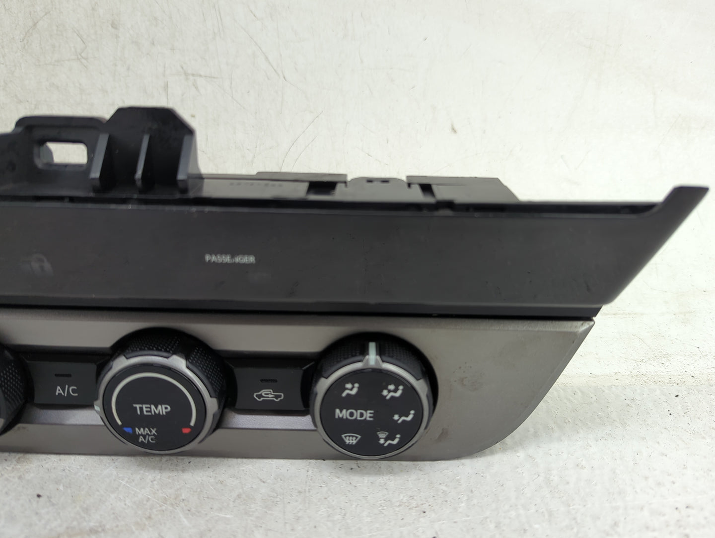 2016 Toyota Tacoma Climate Control Module Temperature AC/Heater Replacement P/N:75H595 Fits OEM Used Auto Parts - Oemusedaut