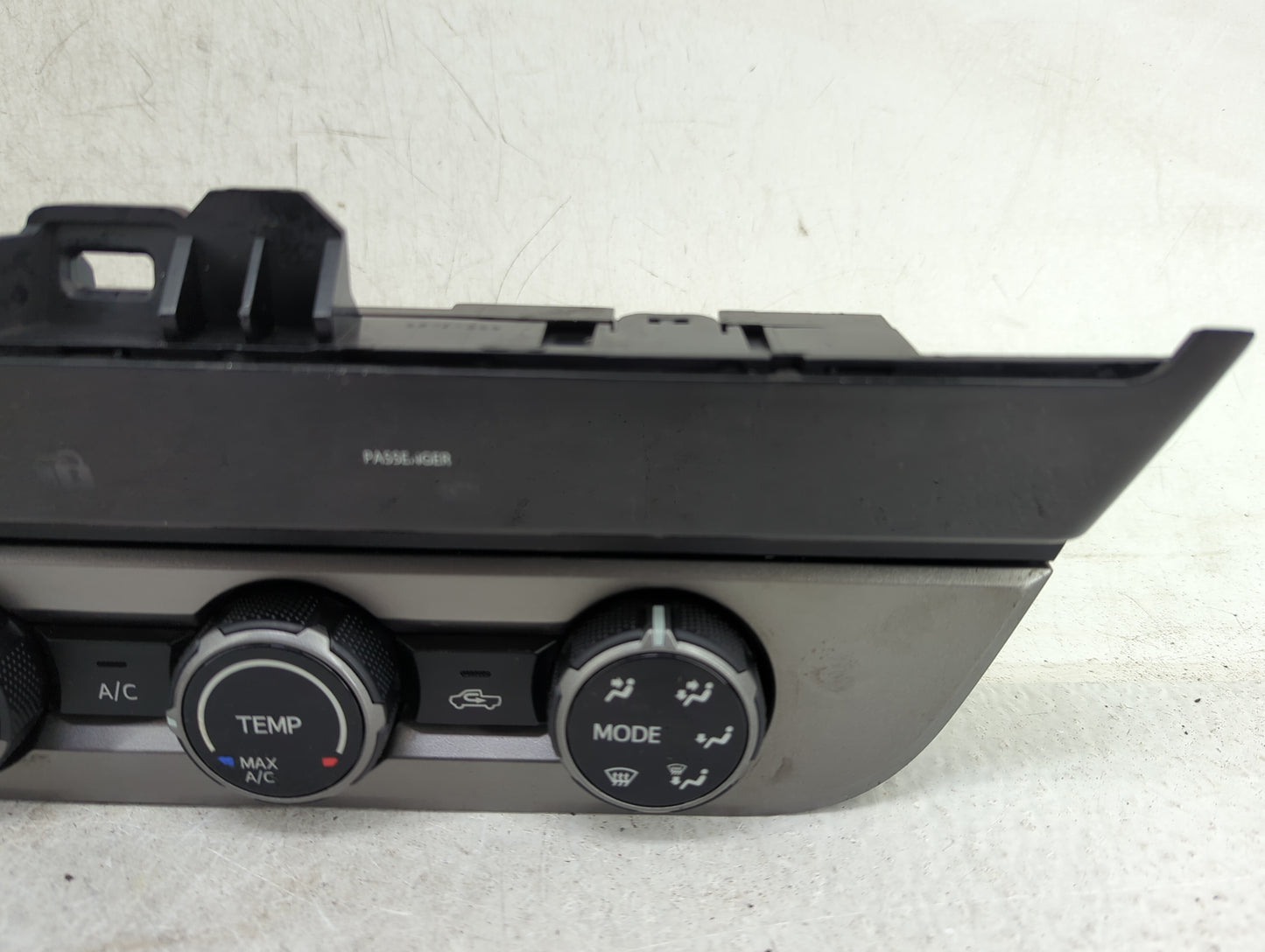 2016 Toyota Tacoma Climate Control Module Temperature AC/Heater Replacement P/N:75H595 Fits OEM Used Auto Parts - Oemusedaut