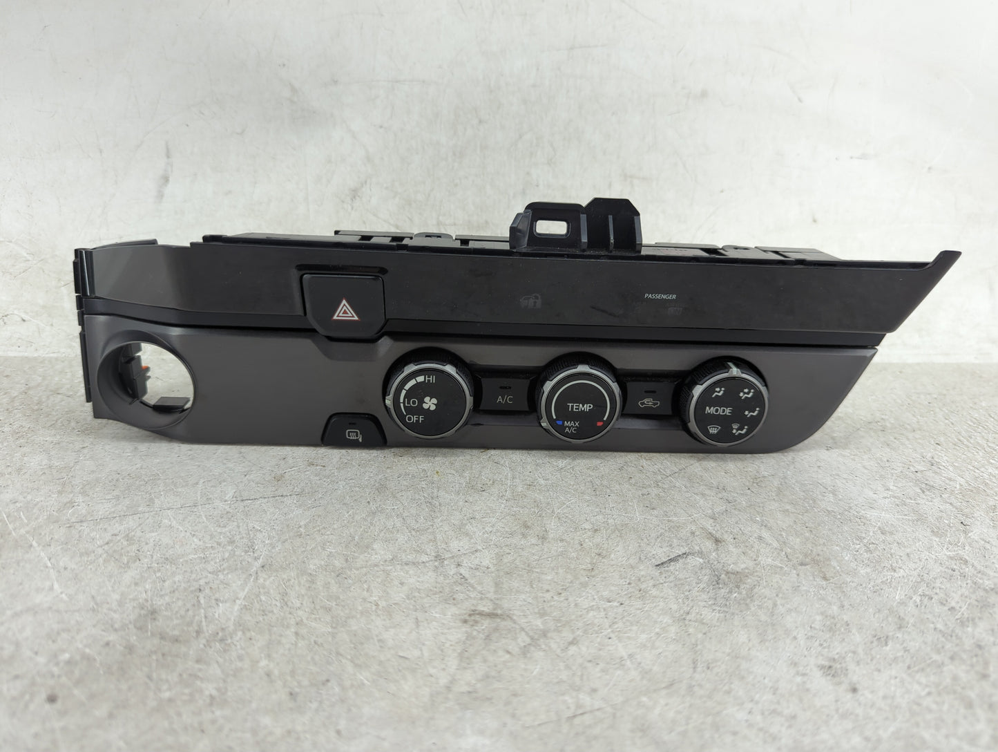2016 Toyota Tacoma Climate Control Module Temperature AC/Heater Replacement P/N:75H595 Fits OEM Used Auto Parts - Oemusedaut
