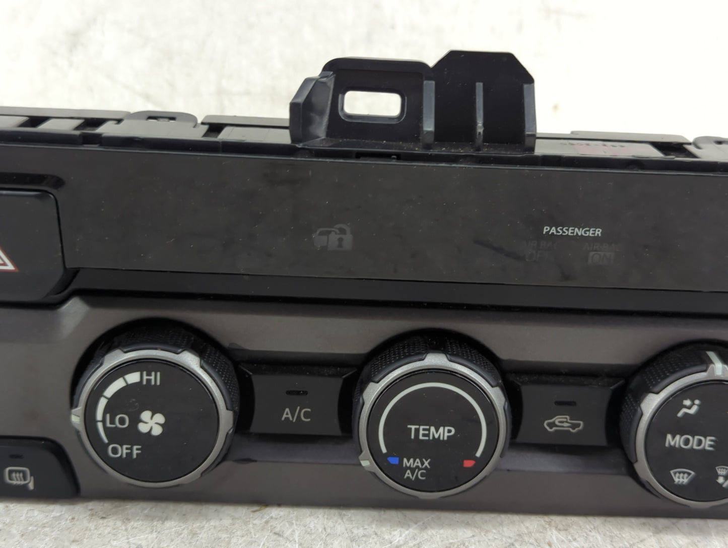 2016 Toyota Tacoma Climate Control Module Temperature AC/Heater Replacement P/N:75H595 Fits OEM Used Auto Parts - Oemusedaut