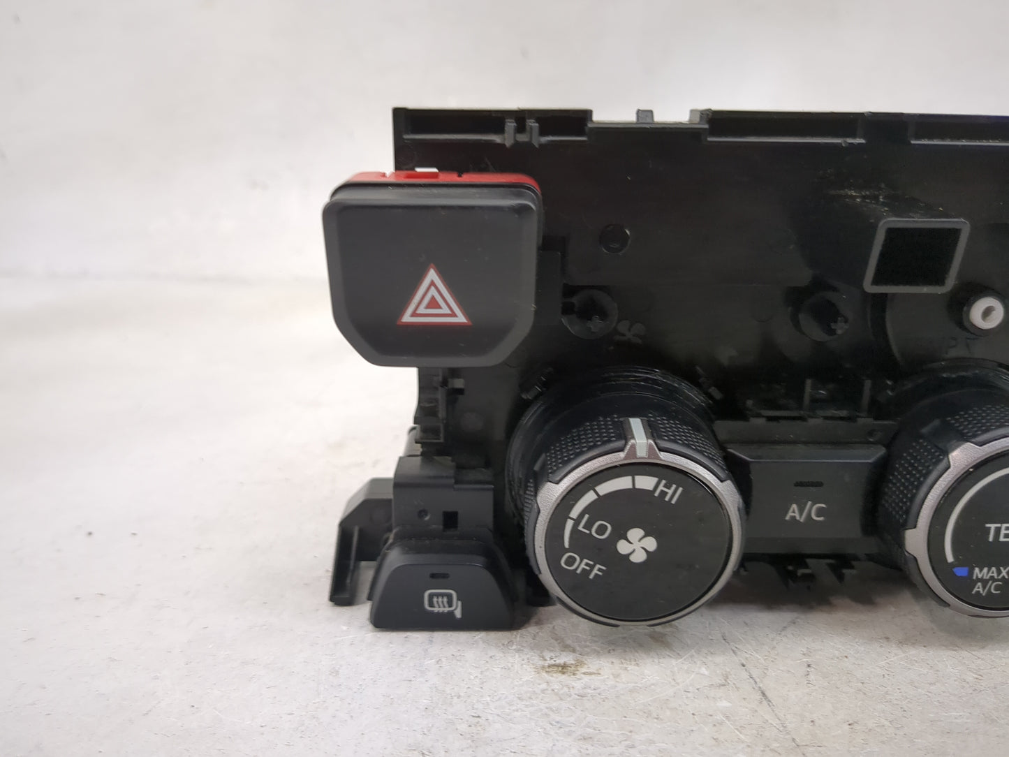 2016 Toyota Tacoma Climate Control Module Temperature AC/Heater Replacement P/N:75H595 Fits OEM Used Auto Parts - Oemusedaut