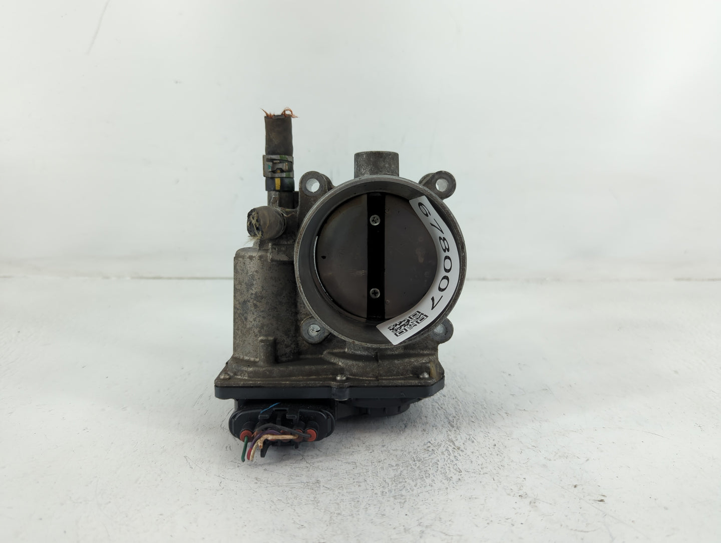 2016-2022 Toyota Tacoma Throttle Body P/N:22030-0P060 Fits Fits 2016 2017 2018 2019 2020 2021 2022 OEM Used Auto Parts - Oem