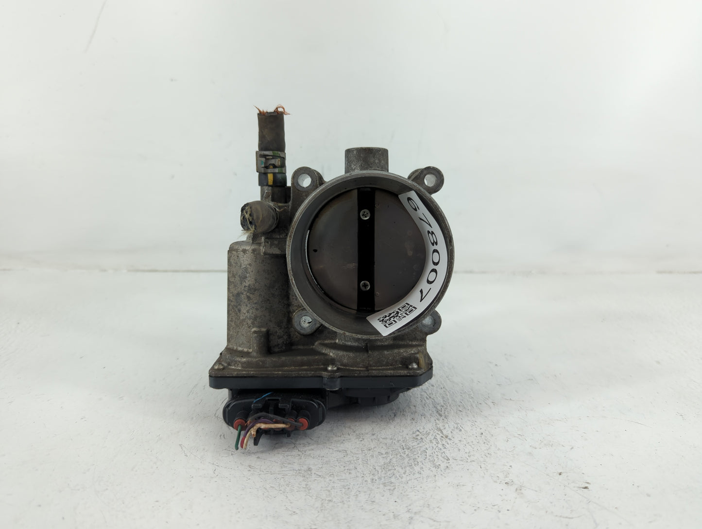 2016-2022 Toyota Tacoma Throttle Body P/N:22030-0P060 Fits Fits 2016 2017 2018 2019 2020 2021 2022 OEM Used Auto Parts - Oem