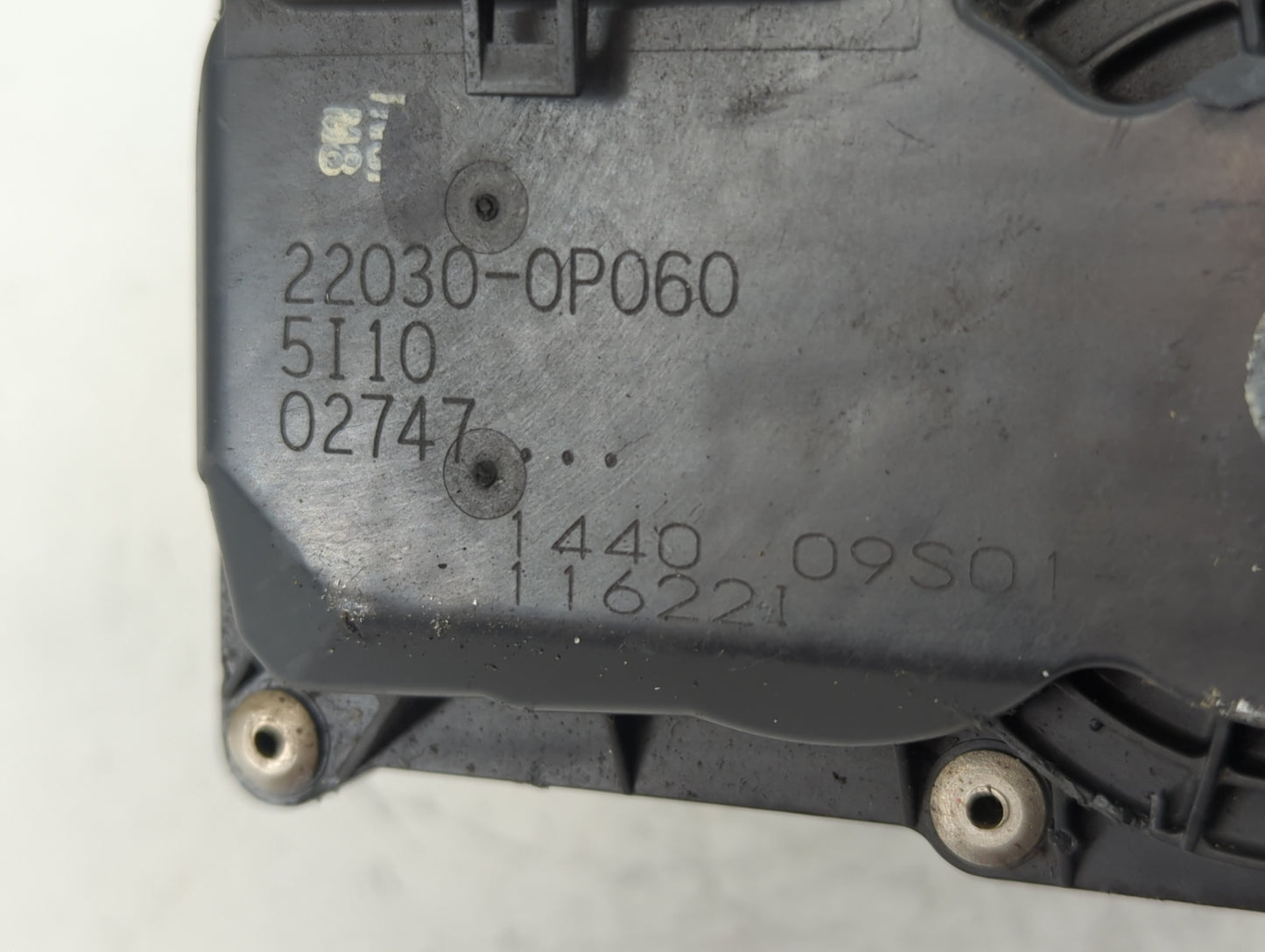 2016-2022 Toyota Tacoma Throttle Body P/N:22030-0P060 Fits Fits 2016 2017 2018 2019 2020 2021 2022 OEM Used Auto Parts - Oem
